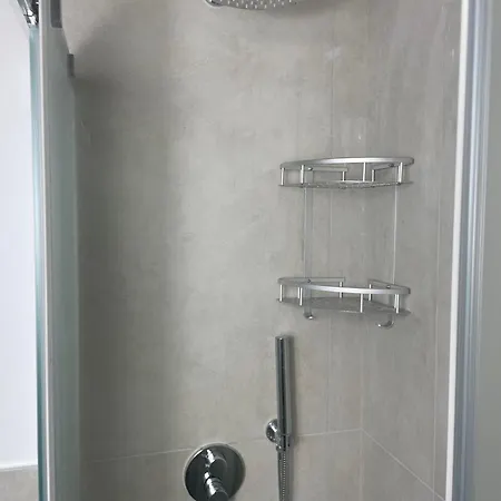 Vittoria Tre Piazze *